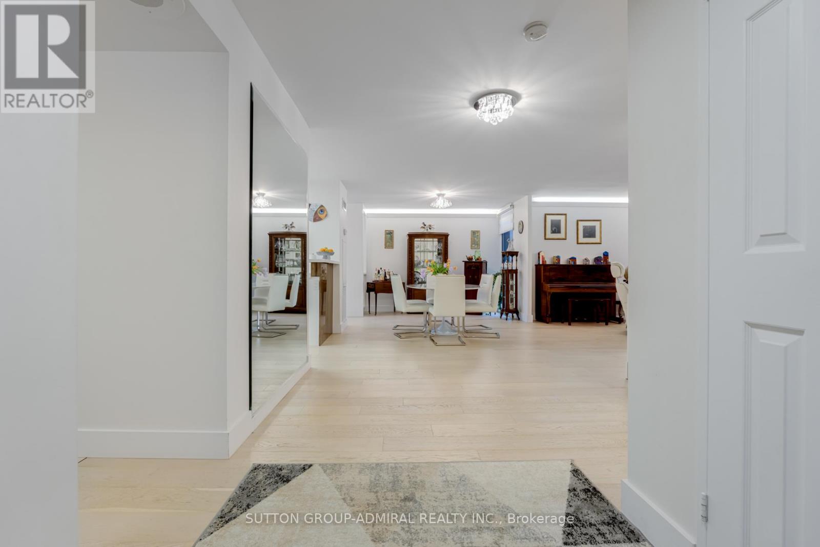 Property at 805 - 278 BLOOR STREET E image 3