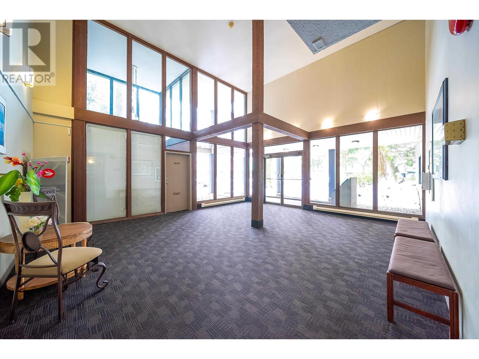 Listing Picture 14 of 18 : 303 8231 GRANVILLE AVENUE, Richmond / 烈治文 - 魯藝地產 Yvonne Lu Group - MLS Medallion Club Member