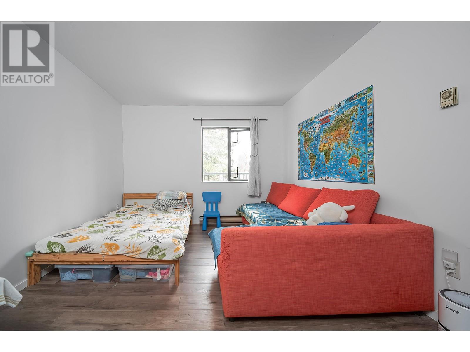 Listing Picture 3 of 18 : 303 8231 GRANVILLE AVENUE, Richmond / 烈治文 - 魯藝地產 Yvonne Lu Group - MLS Medallion Club Member