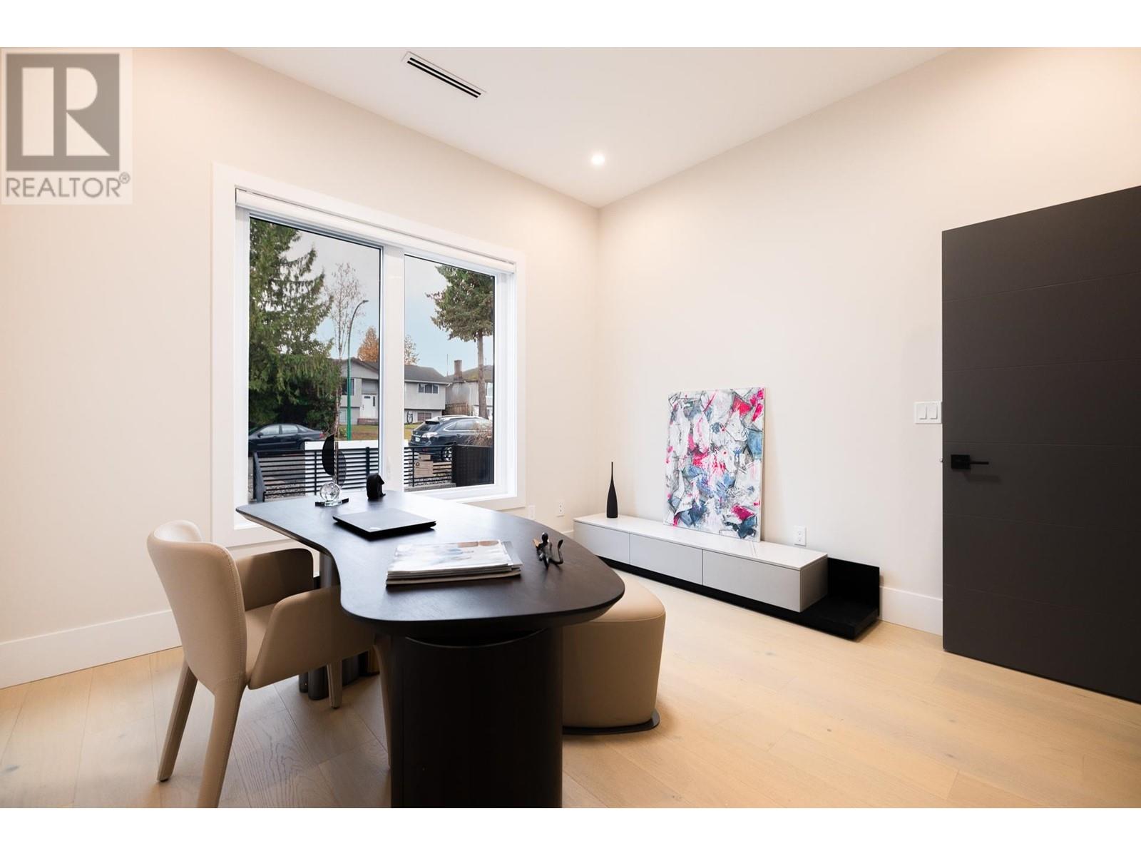 8055 18th Avenue, Burnaby, British Columbia  V3N 1J9 - Photo 6 - R2968919