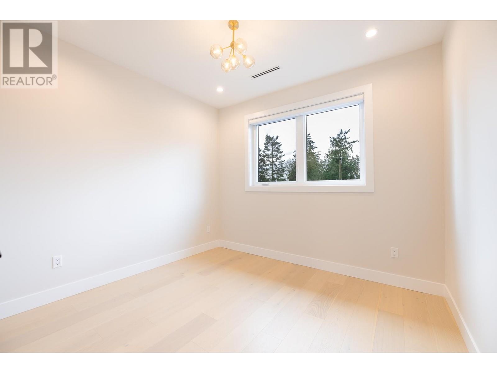 8055 18th Avenue, Burnaby, British Columbia  V3N 1J9 - Photo 24 - R2968919