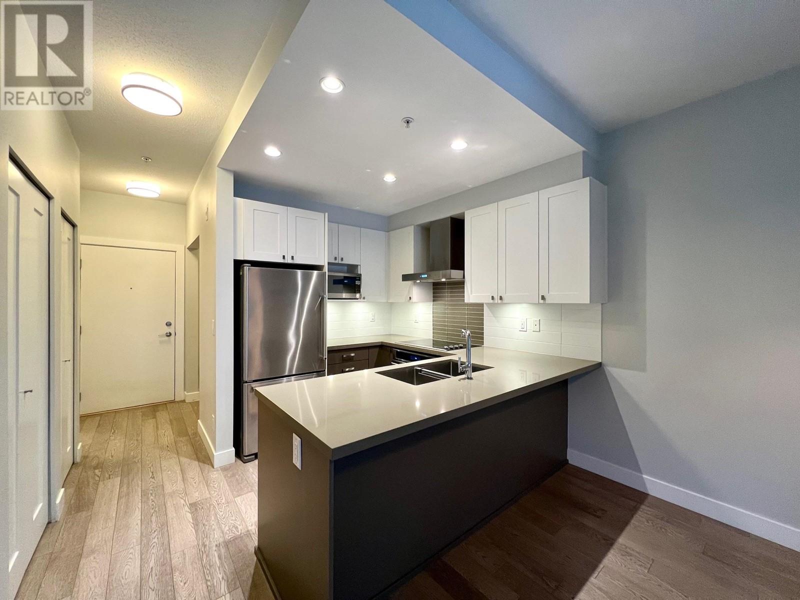 219 3399 NOEL DRIVE, burnaby, British Columbia