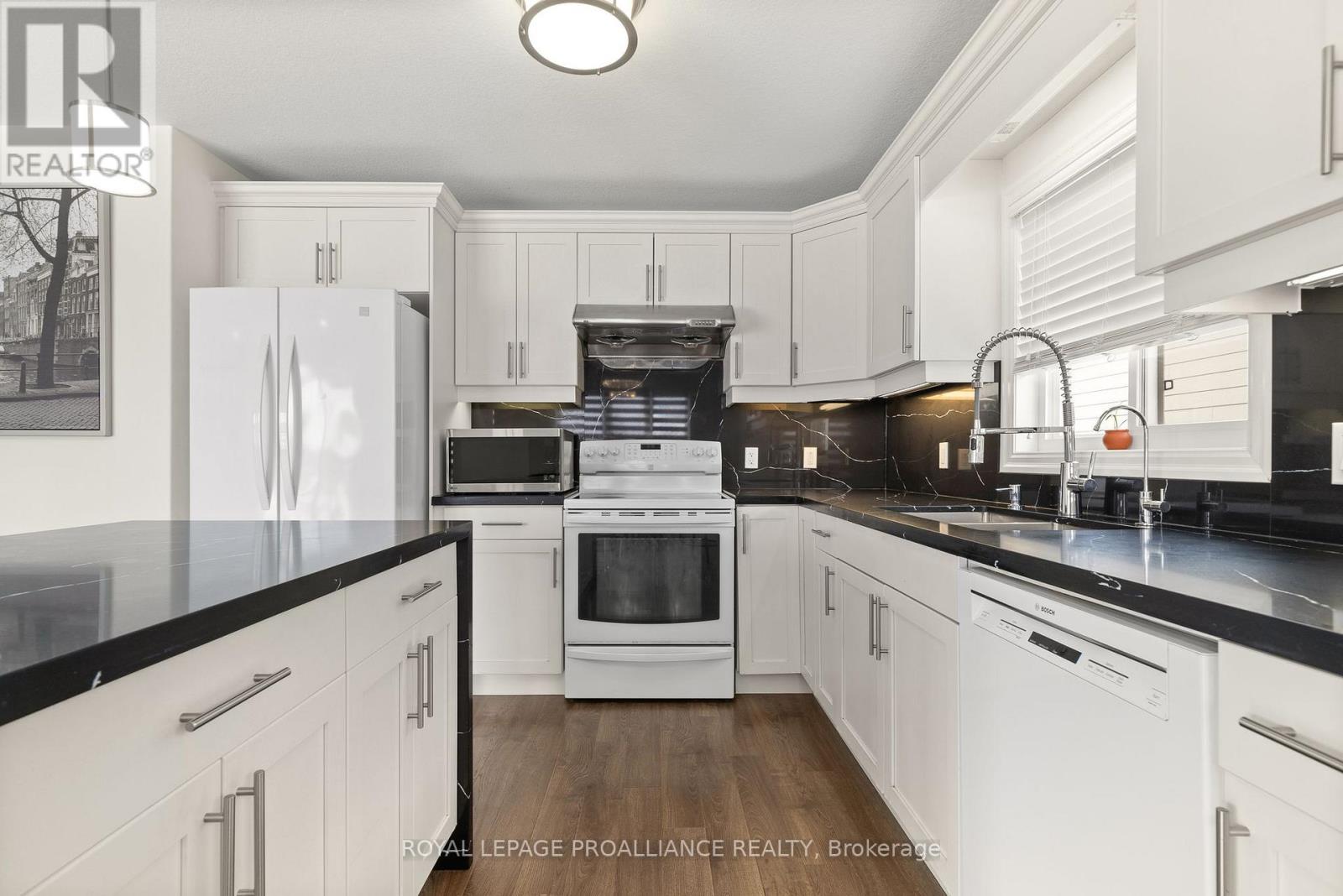 49 Tessa Boulevard, Belleville, Ontario  K8N 0B4 - Photo 8 - X11980254