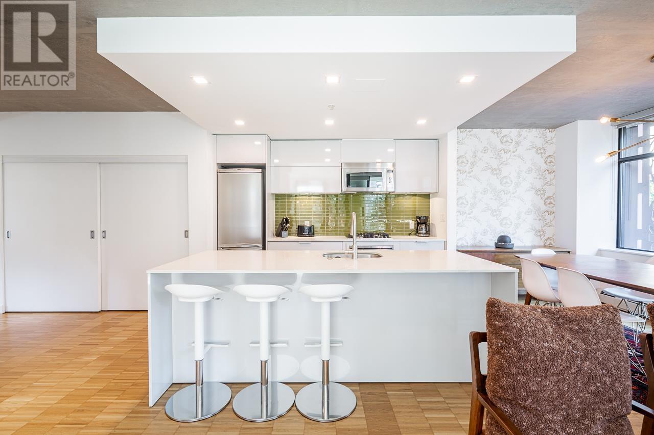 Listing Picture 10 of 38 : 706 128 W CORDOVA STREET, Vancouver / 溫哥華 - 魯藝地產 Yvonne Lu Group - MLS Medallion Club Member