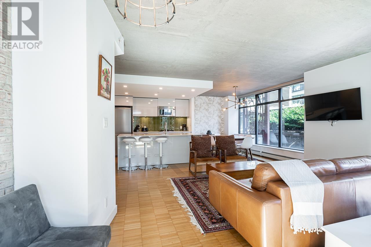 Listing Picture 11 of 38 : 706 128 W CORDOVA STREET, Vancouver / 溫哥華 - 魯藝地產 Yvonne Lu Group - MLS Medallion Club Member