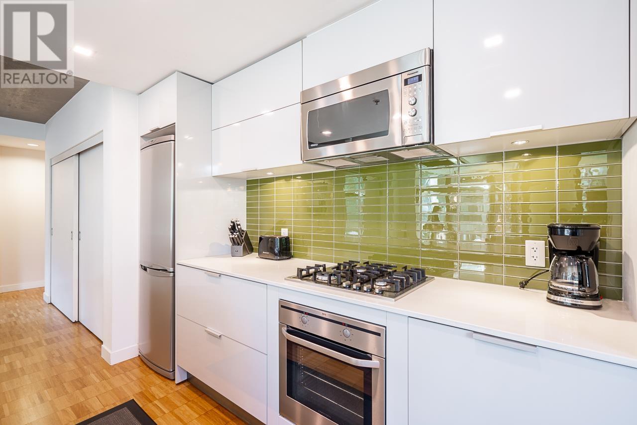 Listing Picture 13 of 38 : 706 128 W CORDOVA STREET, Vancouver / 溫哥華 - 魯藝地產 Yvonne Lu Group - MLS Medallion Club Member