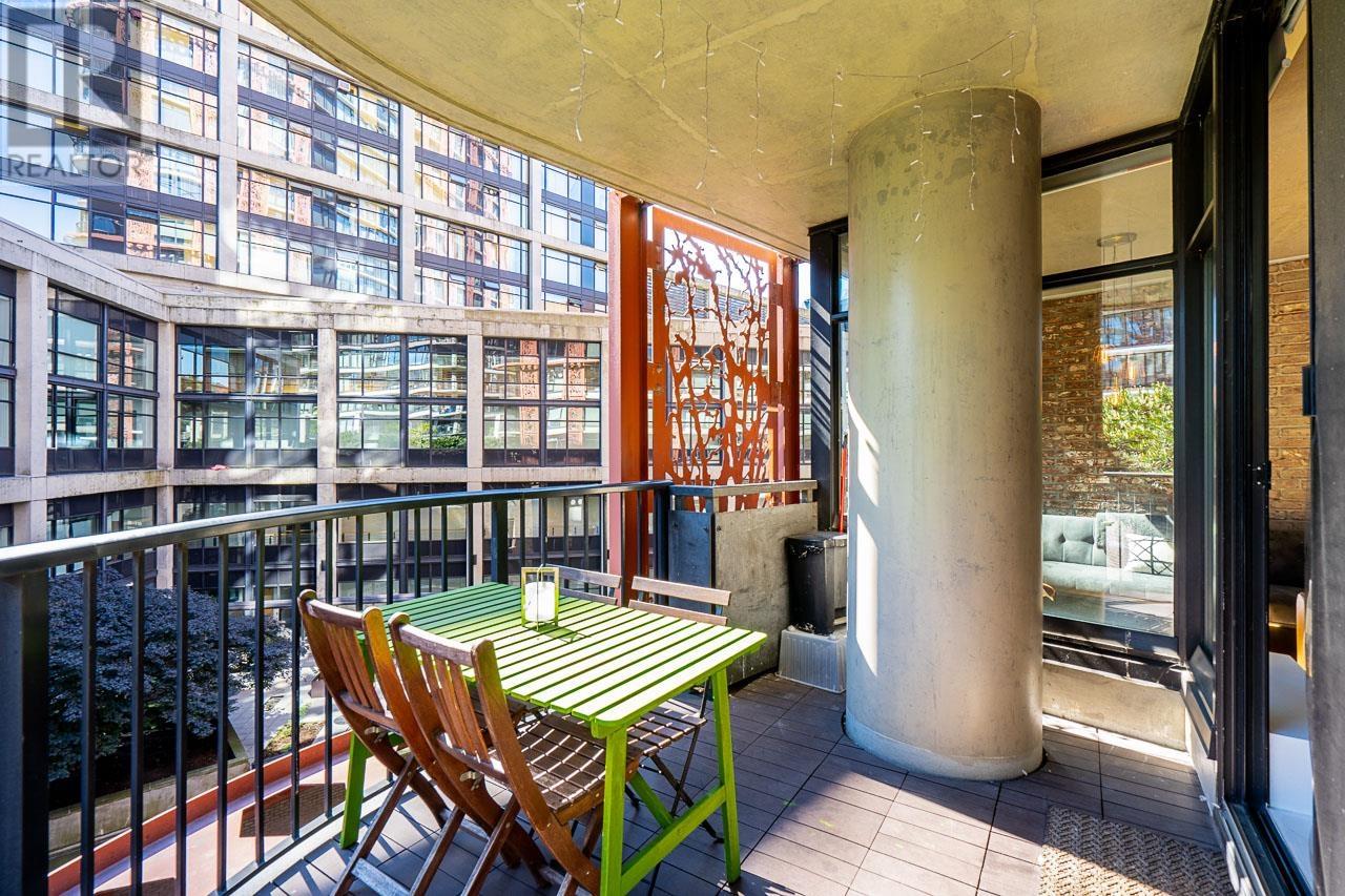 Listing Picture 23 of 38 : 706 128 W CORDOVA STREET, Vancouver / 溫哥華 - 魯藝地產 Yvonne Lu Group - MLS Medallion Club Member