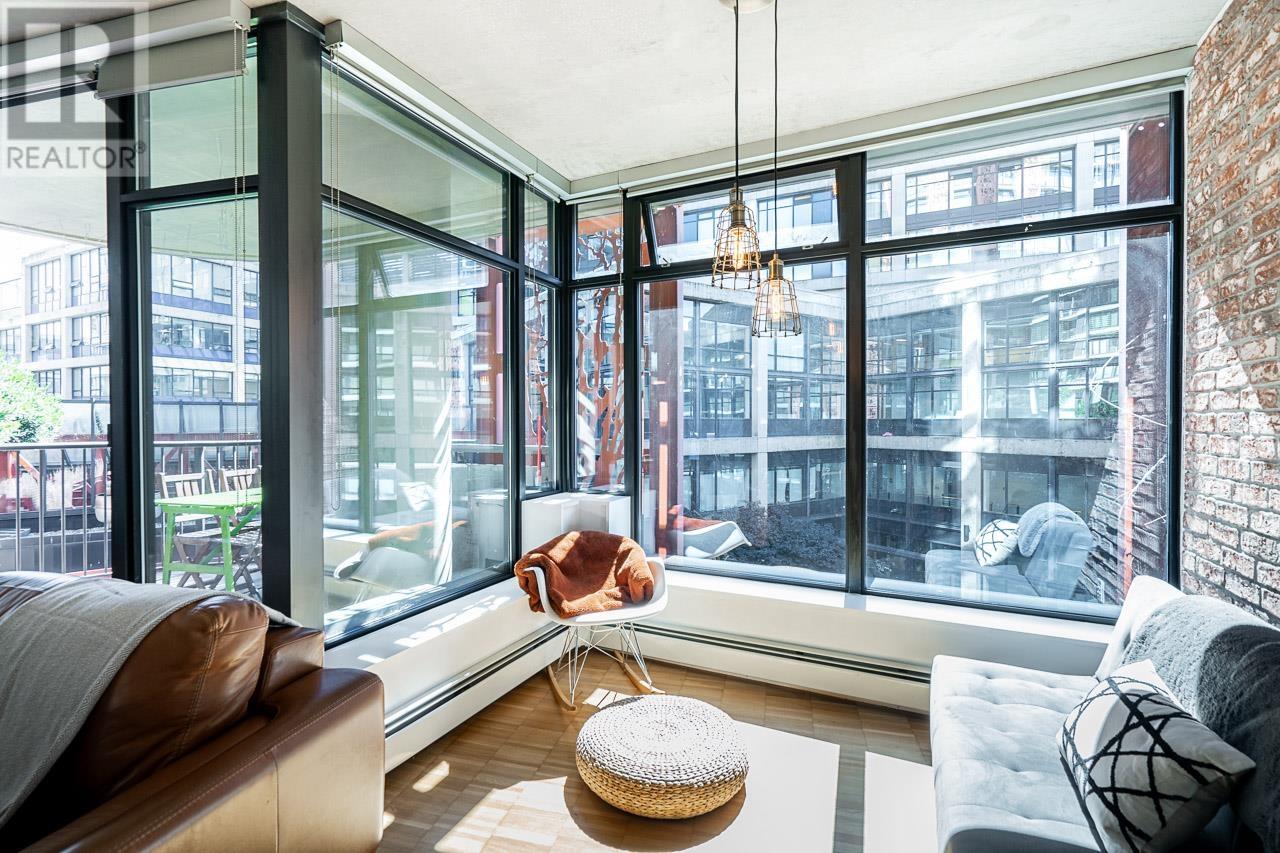 Listing Picture 7 of 38 : 706 128 W CORDOVA STREET, Vancouver / 溫哥華 - 魯藝地產 Yvonne Lu Group - MLS Medallion Club Member