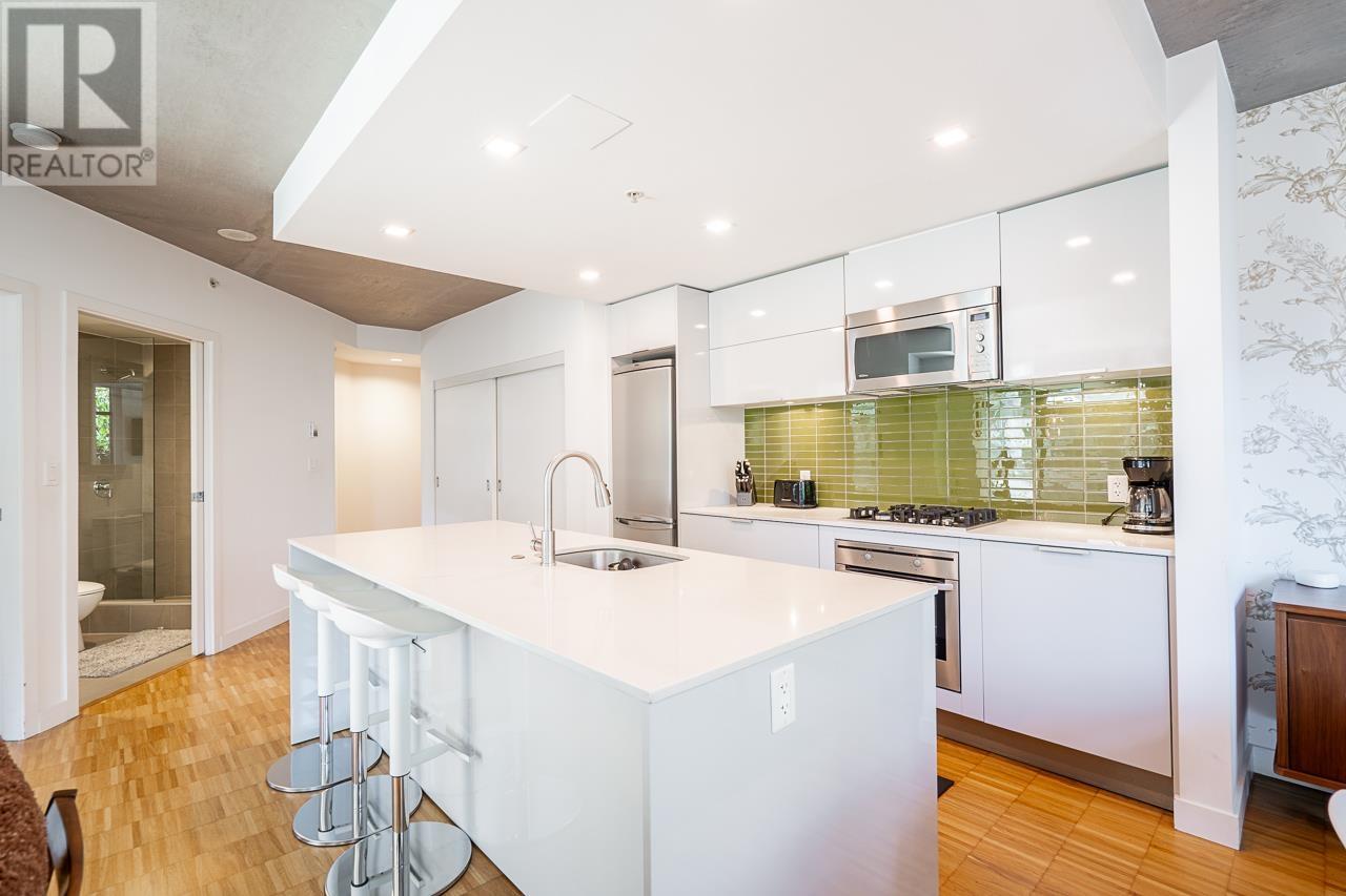 Listing Picture 9 of 38 : 706 128 W CORDOVA STREET, Vancouver / 溫哥華 - 魯藝地產 Yvonne Lu Group - MLS Medallion Club Member