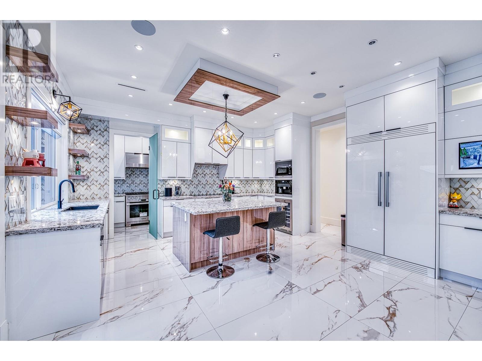 Listing Picture 14 of 28 : 10851 ROSELEA CRESCENT, Richmond / 烈治文 - 魯藝地產 Yvonne Lu Group - MLS Medallion Club Member
