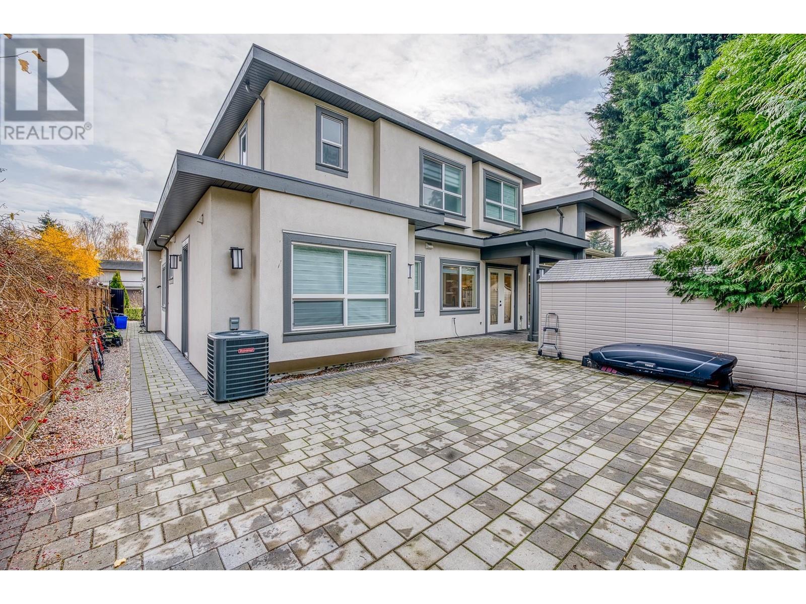 Listing Picture 27 of 28 : 10851 ROSELEA CRESCENT, Richmond / 烈治文 - 魯藝地產 Yvonne Lu Group - MLS Medallion Club Member