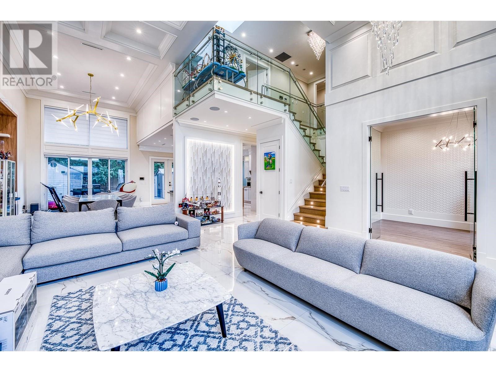 Listing Picture 3 of 28 : 10851 ROSELEA CRESCENT, Richmond / 烈治文 - 魯藝地產 Yvonne Lu Group - MLS Medallion Club Member