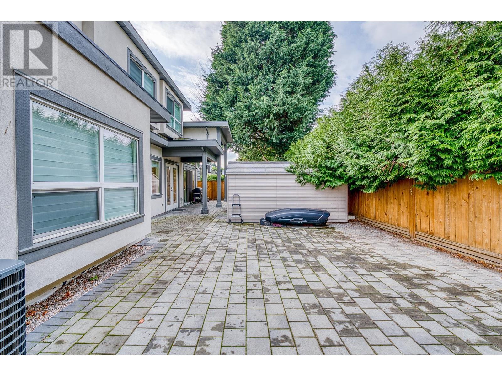 Listing Picture 28 of 28 : 10851 ROSELEA CRESCENT, Richmond / 烈治文 - 魯藝地產 Yvonne Lu Group - MLS Medallion Club Member