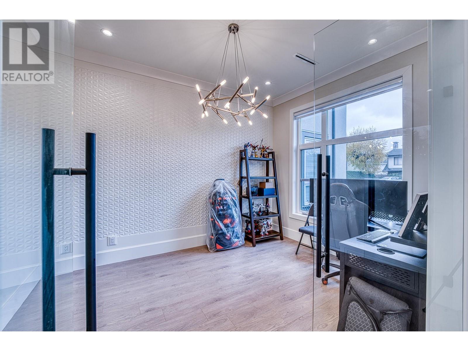 Listing Picture 9 of 28 : 10851 ROSELEA CRESCENT, Richmond / 烈治文 - 魯藝地產 Yvonne Lu Group - MLS Medallion Club Member