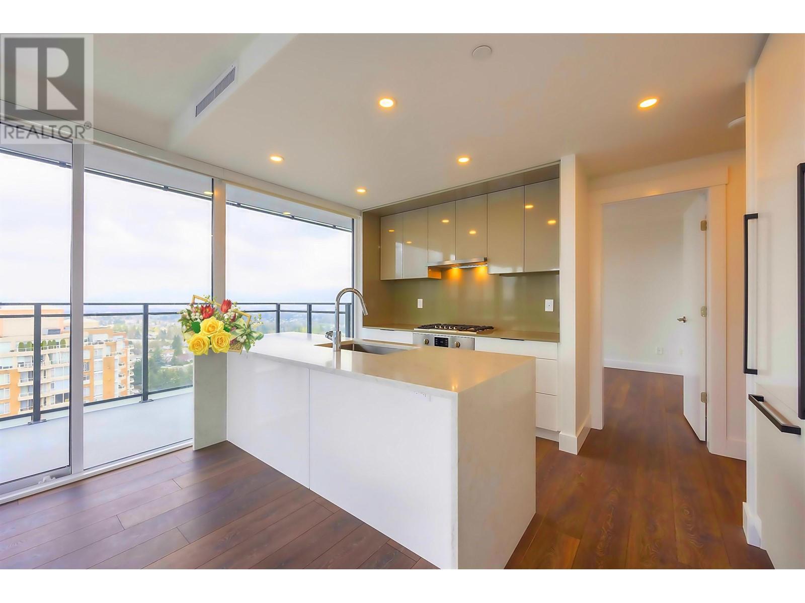 Listing Picture 7 of 38 : 1905 4711 HAZEL STREET, Burnaby / 本拿比 - 魯藝地產 Yvonne Lu Group - MLS Medallion Club Member