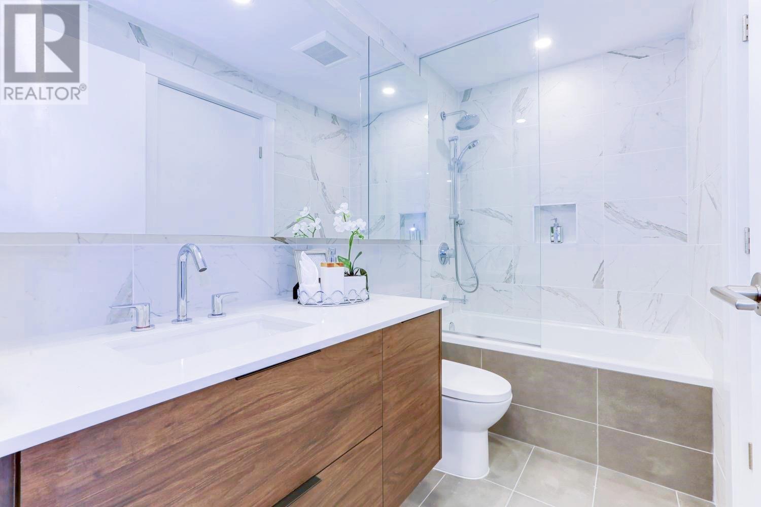 Listing Picture 14 of 38 : 1905 4711 HAZEL STREET, Burnaby / 本拿比 - 魯藝地產 Yvonne Lu Group - MLS Medallion Club Member