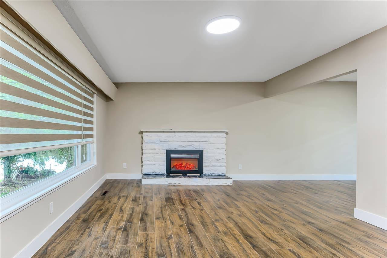 Property at 15734 THRIFT AVENUE image 3