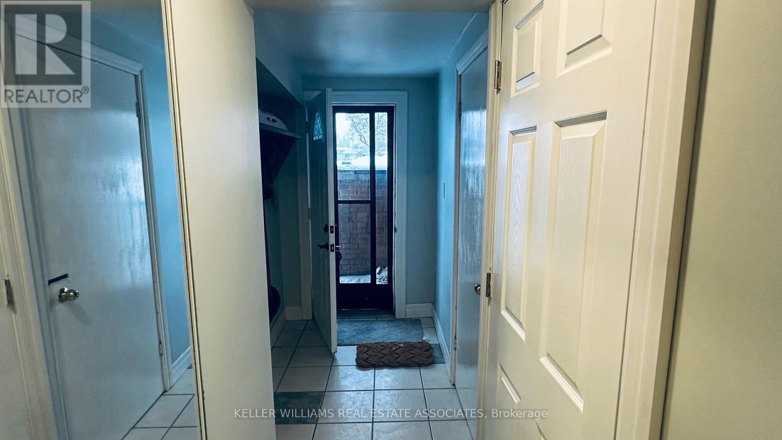 Bsmt - 2642 Windjammer Road, Mississauga (Erin Mills), Ontario  L5L 1T5 - Photo 4 - W11981490