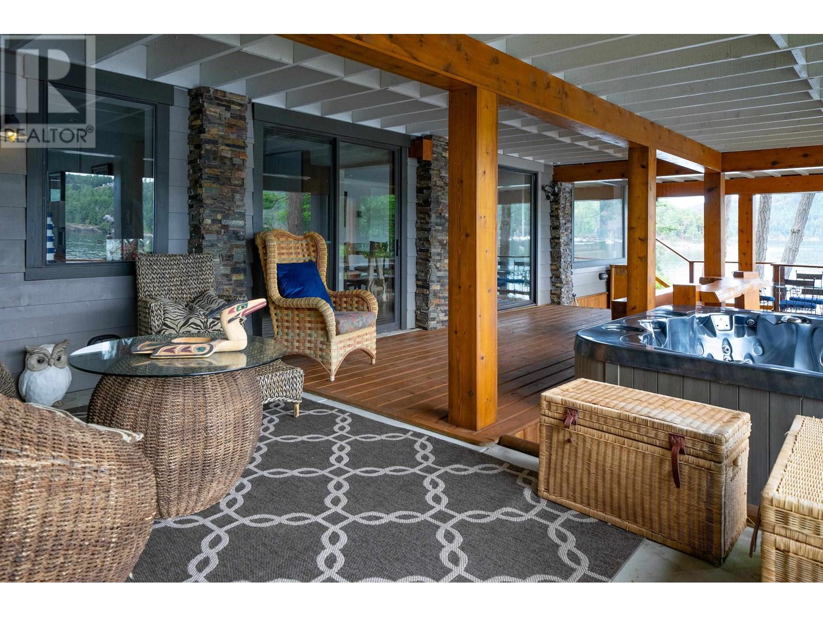 7909 Bedwell Drive, Pender Island, British Columbia  V0N 2M2 - Photo 38 - R2969038