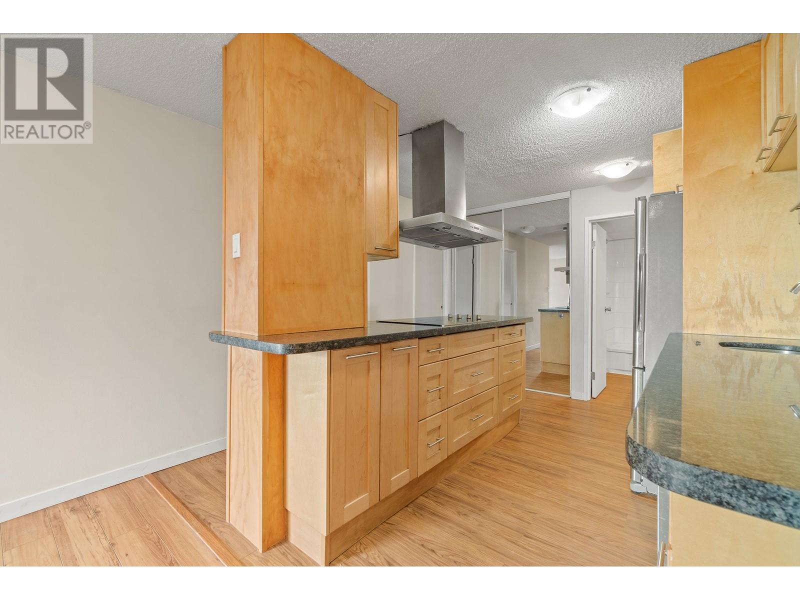 715 2012 Fullerton Avenue, North Vancouver, British Columbia  V7P 3E3 - Photo 4 - R2958920