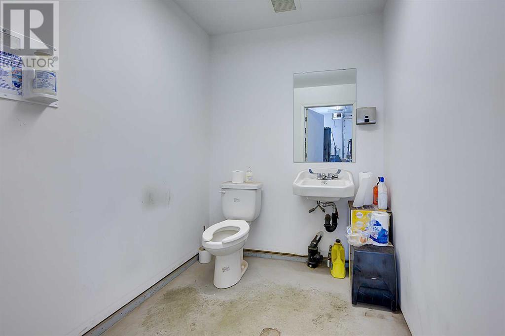 105 303a Larch Close, Rural Red Deer County, Alberta  T4E 1B4 - Photo 19 - A2196165