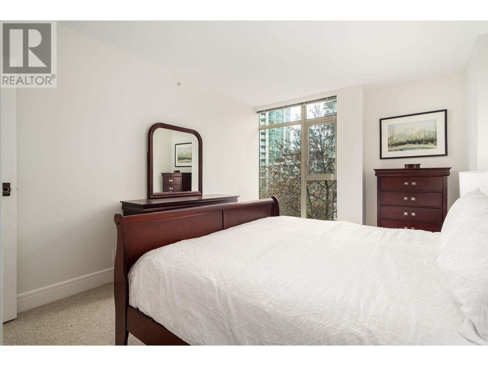 Listing Picture 14 of 29 : 305 1680 BAYSHORE DRIVE, Vancouver / 溫哥華 - 魯藝地產 Yvonne Lu Group - MLS Medallion Club Member
