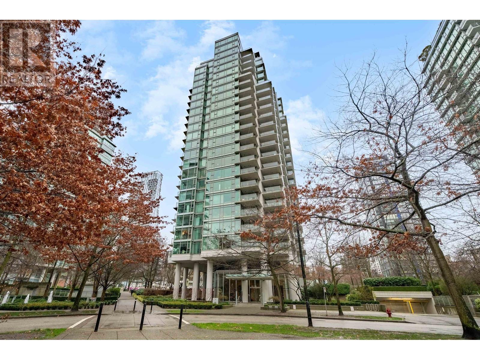 Listing Picture 21 of 29 : 305 1680 BAYSHORE DRIVE, Vancouver / 溫哥華 - 魯藝地產 Yvonne Lu Group - MLS Medallion Club Member
