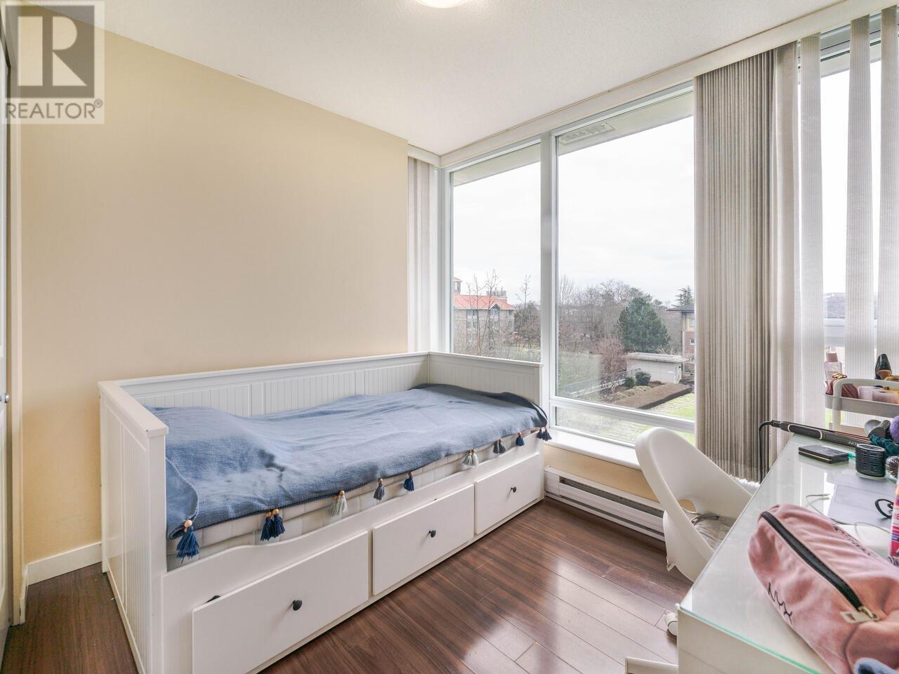 Listing Picture 14 of 21 : 706 5028 KWANTLEN STREET, Richmond / 烈治文 - 魯藝地產 Yvonne Lu Group - MLS Medallion Club Member