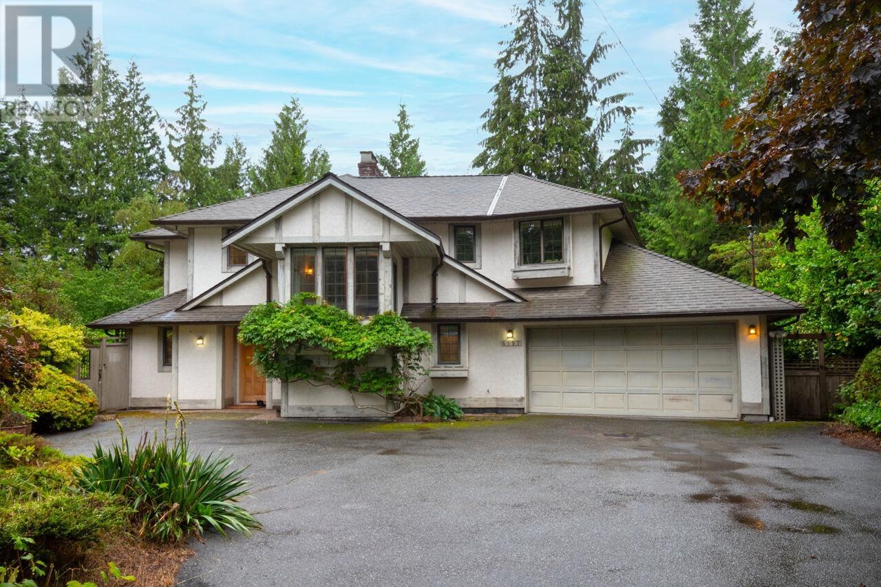 4197 VIRGINIA CRESCENT, north vancouver, British Columbia