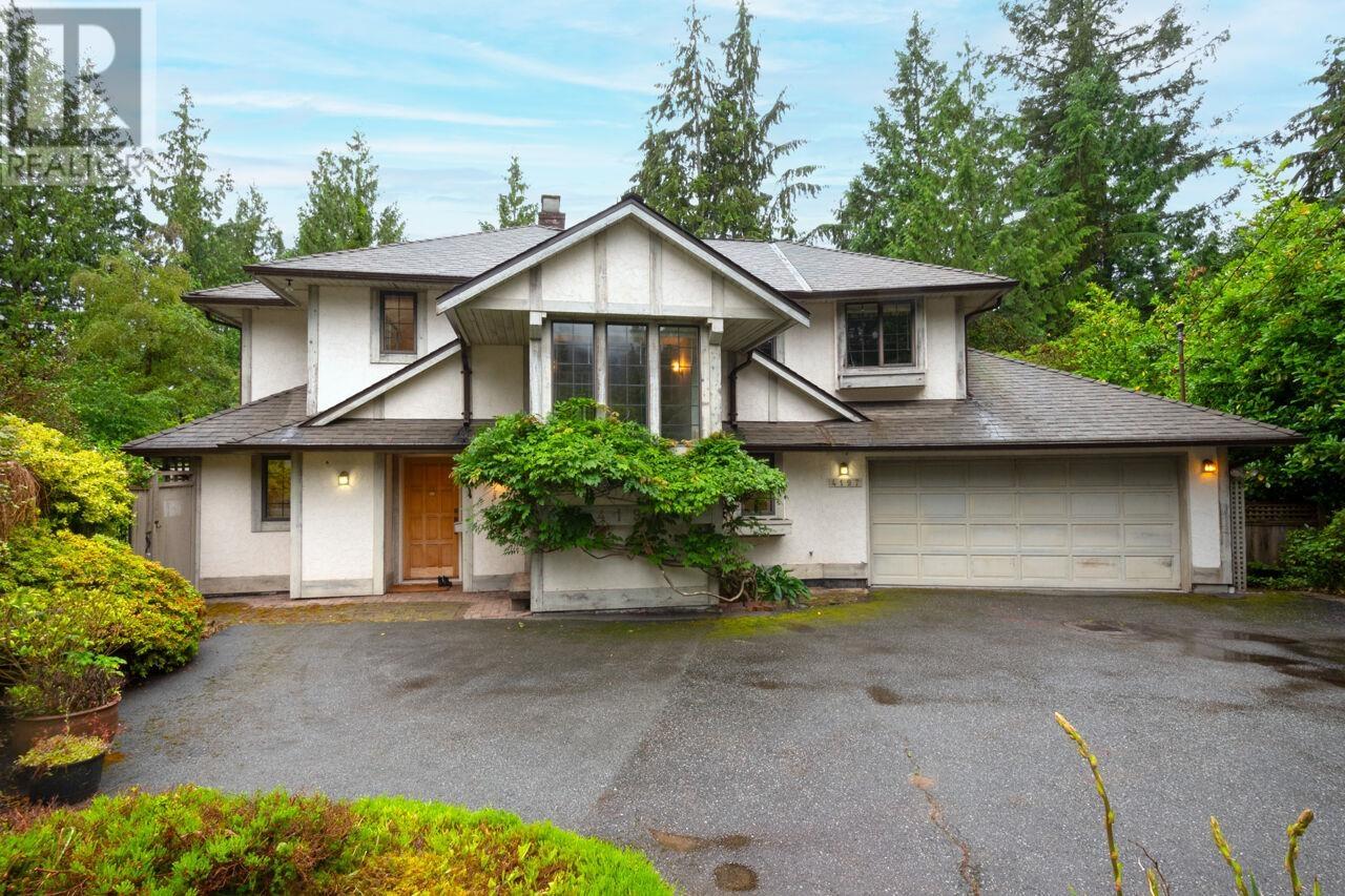 4197 Virginia Crescent, North Vancouver, British Columbia  V7R 3Z7 - Photo 2 - R2969092