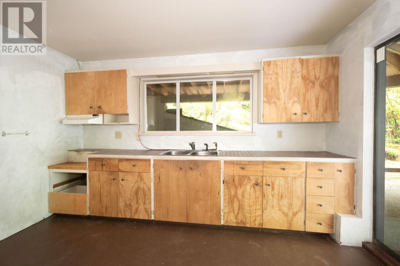4197 Virginia Crescent, North Vancouver, British Columbia  V7R 3Z7 - Photo 33 - R2969092