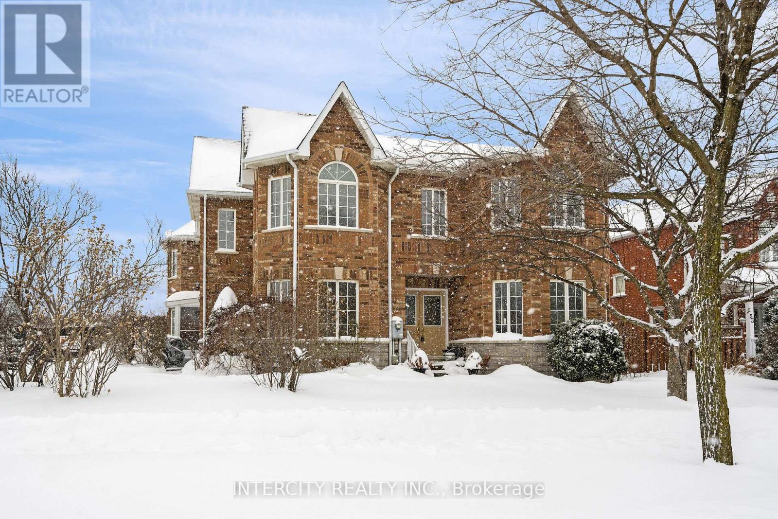 77 FOXCHASE AVENUE, Vaughan, Ontario