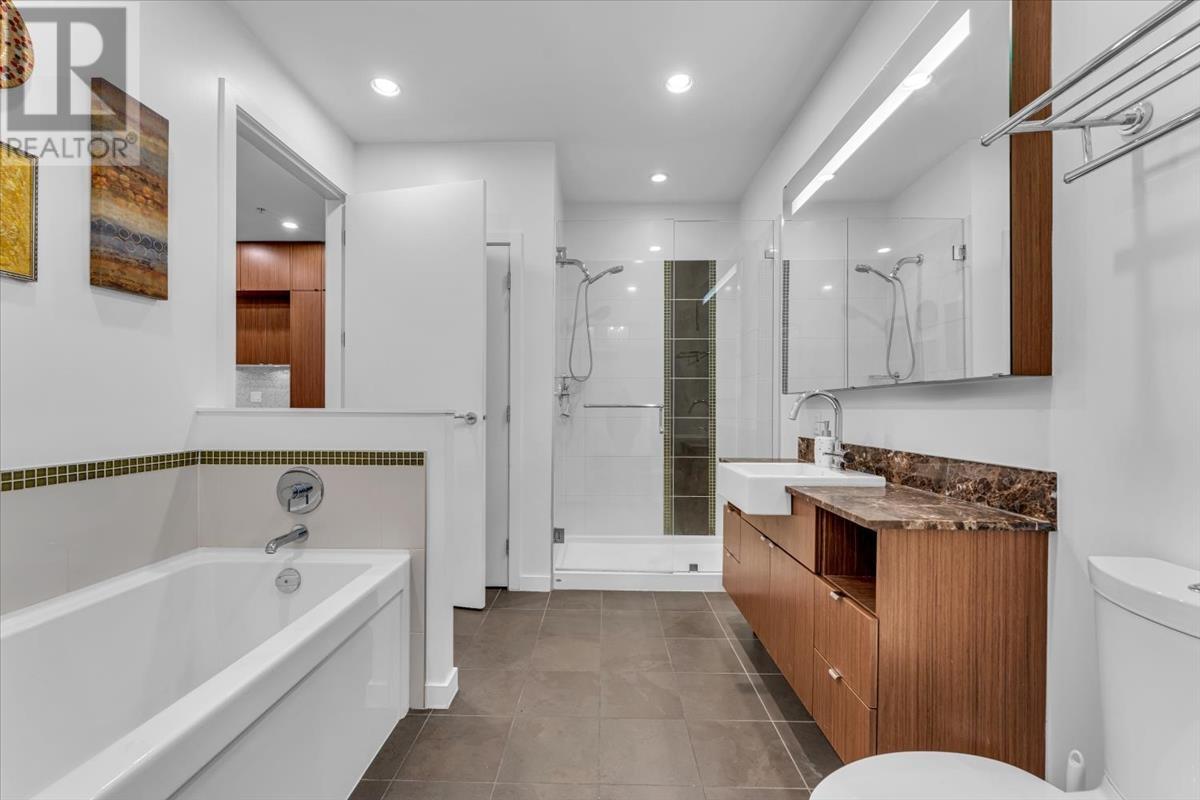 Listing Picture 15 of 23 : 306 1205 HOWE STREET, Vancouver / 溫哥華 - 魯藝地產 Yvonne Lu Group - MLS Medallion Club Member