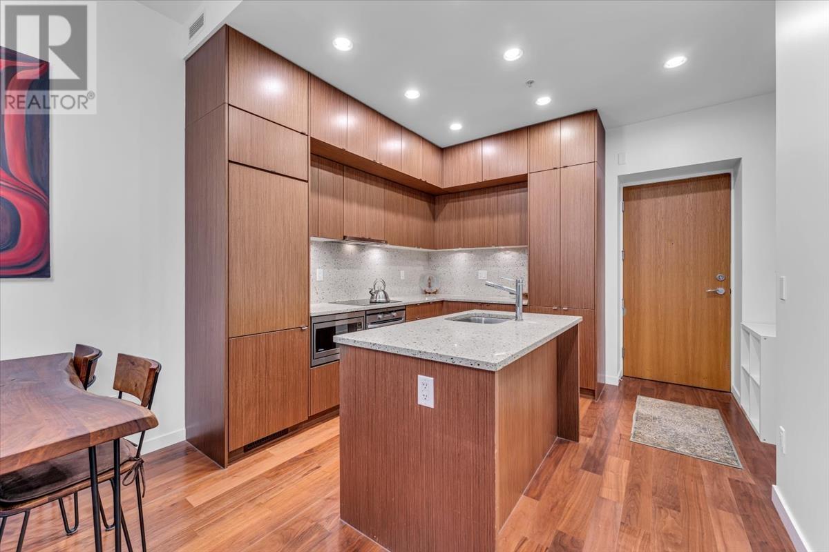 Listing Picture 8 of 23 : 306 1205 HOWE STREET, Vancouver / 溫哥華 - 魯藝地產 Yvonne Lu Group - MLS Medallion Club Member