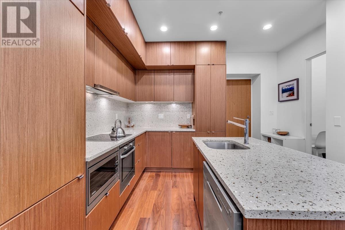 Listing Picture 7 of 23 : 306 1205 HOWE STREET, Vancouver / 溫哥華 - 魯藝地產 Yvonne Lu Group - MLS Medallion Club Member