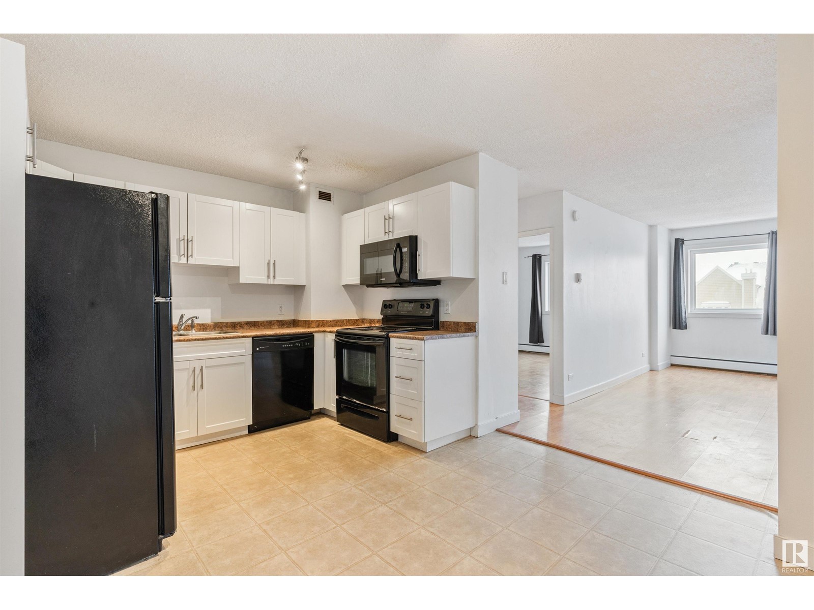 #608 9710 105 St Nw, Edmonton, Alberta  T5K 1A3 - Photo 16 - E4422287