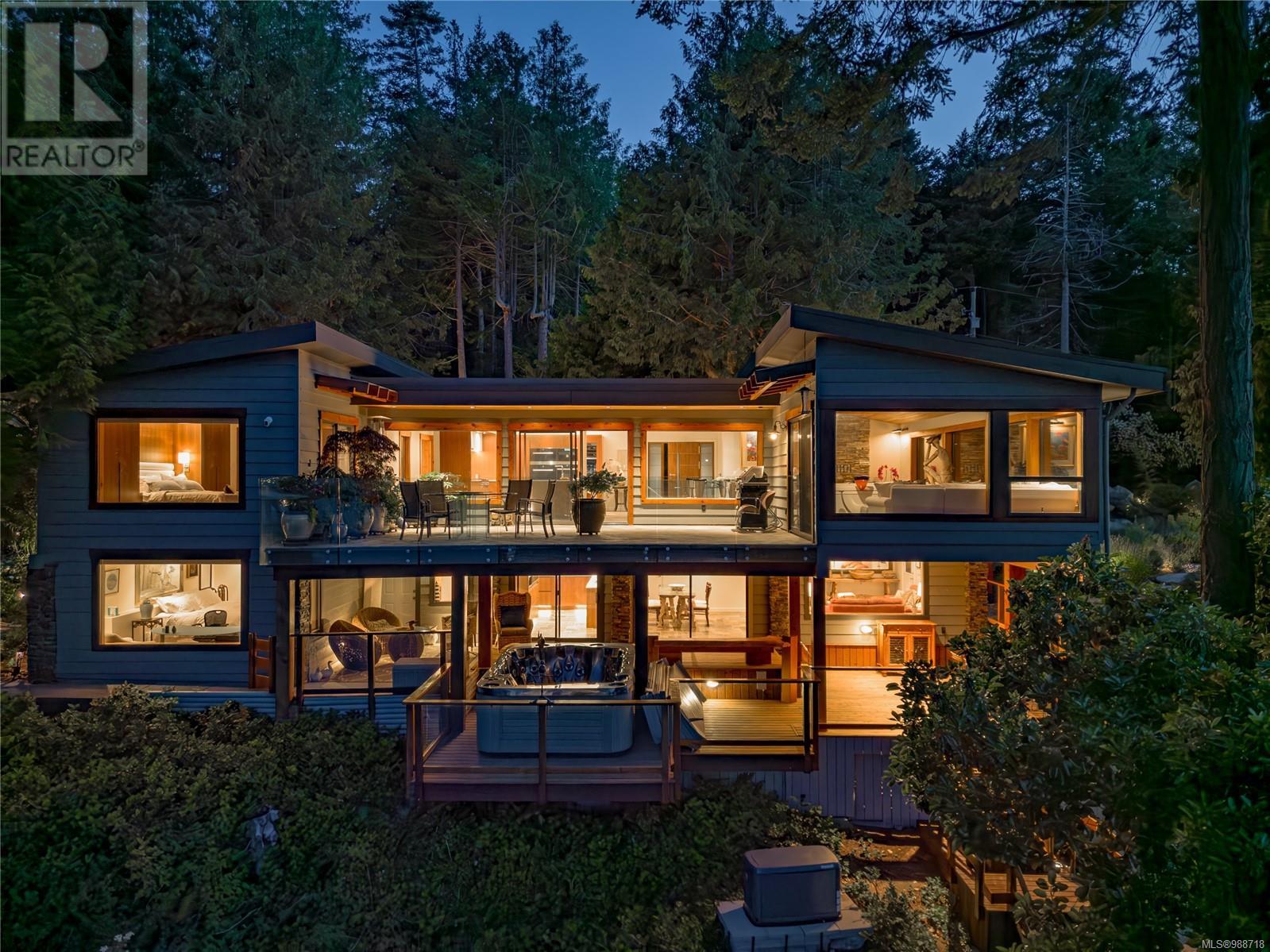 7909 Bedwell Dr, Pender Island, British Columbia  V0N 2M2 - Photo 1 - 988718