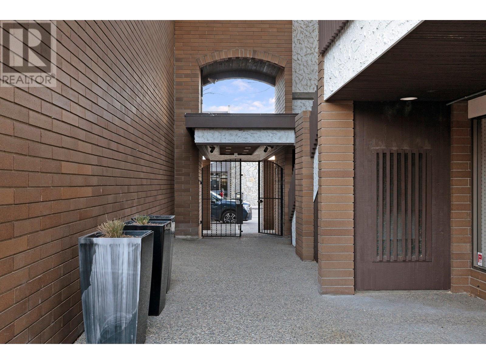 1461 St Paul Street Unit# 100/200, Kelowna, British Columbia  V1Y 2E4 - Photo 11 - 10336003
