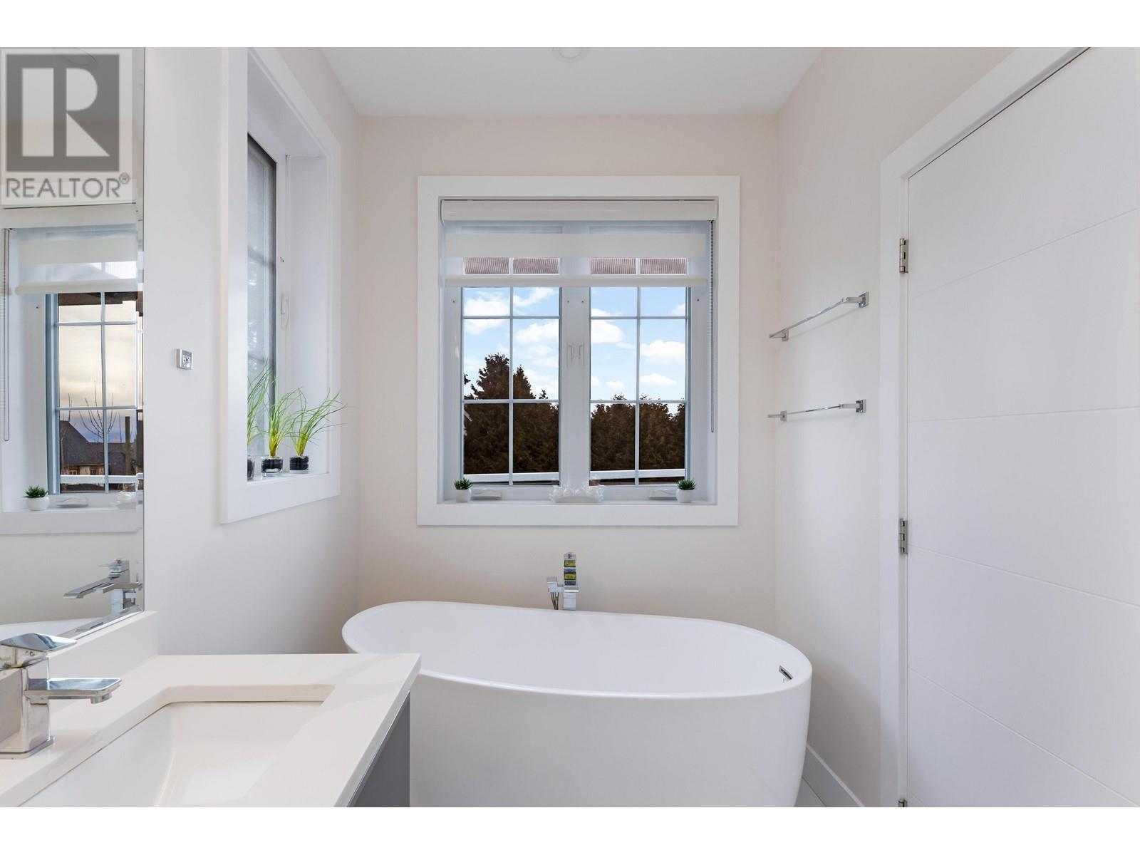 888 E 12th Avenue, Vancouver, British Columbia  V5T 2J2 - Photo 21 - R2967817