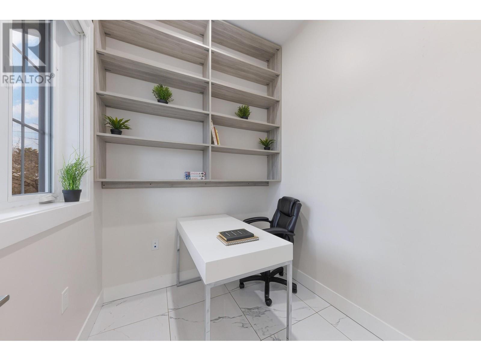 888 E 12th Avenue, Vancouver, British Columbia  V5T 2J2 - Photo 14 - R2967817