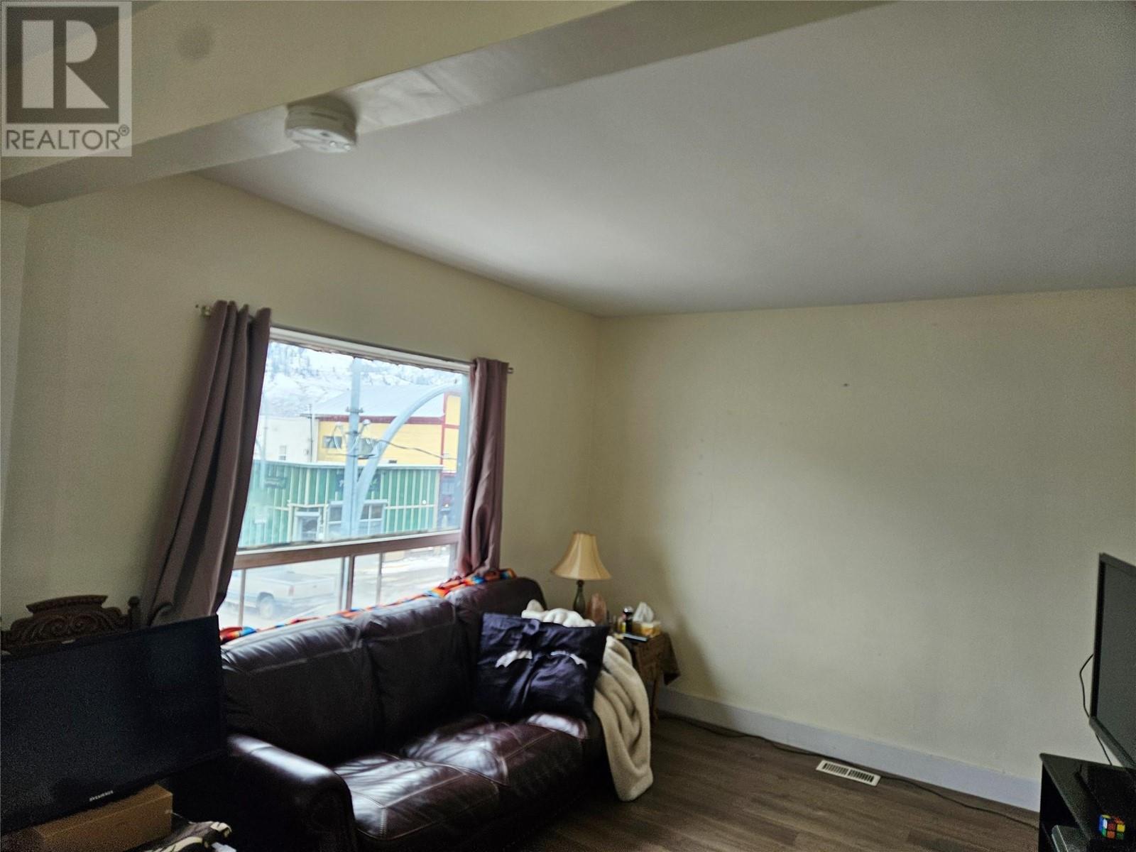 702 7th Avenue, Keremeos, British Columbia  V0X 1N0 - Photo 18 - 10334791