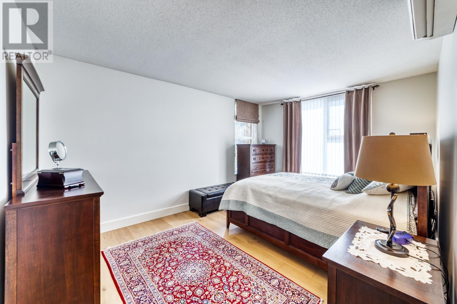 Listing Picture 11 of 28 : 307 1450 W 6TH AVENUE, Vancouver / 溫哥華 - 魯藝地產 Yvonne Lu Group - MLS Medallion Club Member