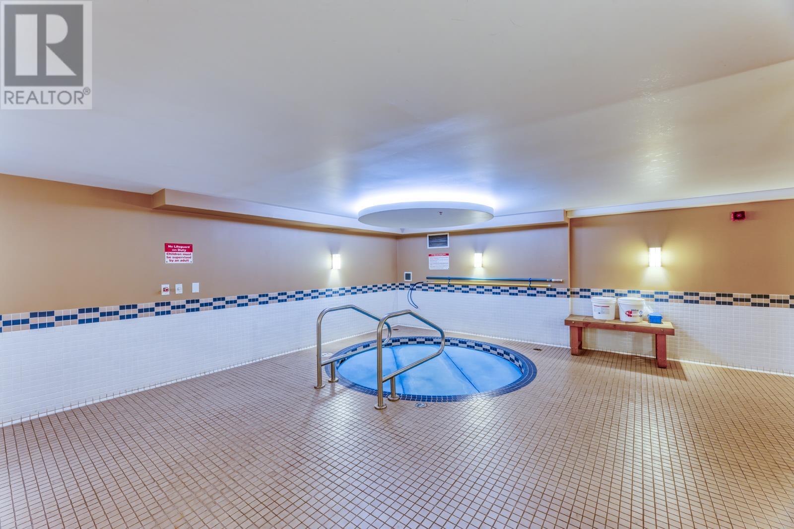 Listing Picture 24 of 28 : 307 1450 W 6TH AVENUE, Vancouver / 溫哥華 - 魯藝地產 Yvonne Lu Group - MLS Medallion Club Member