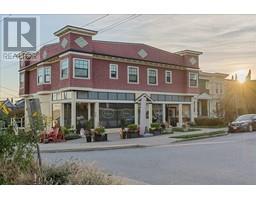 279 8TH STREET, North Vancouver, British Columbia