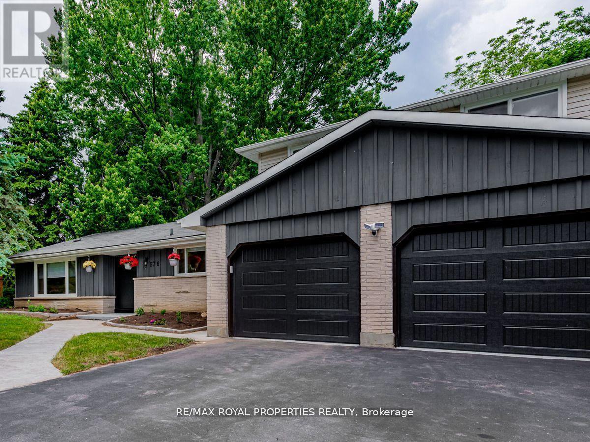 Property at 576 BICKLE DRIVE image 2