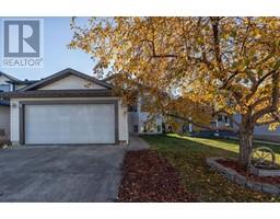 337 Diefenbaker Drive Timberlea