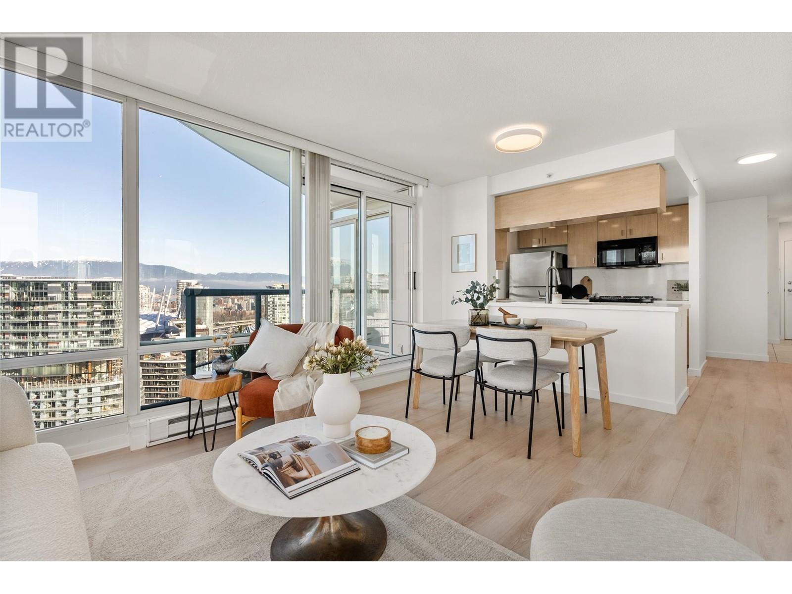 Listing Picture 13 of 31 : 3601 1033 MARINASIDE CRESCENT, Vancouver / 溫哥華 - 魯藝地產 Yvonne Lu Group - MLS Medallion Club Member