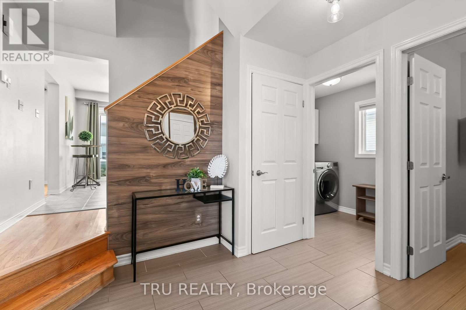 Property at 49 STONEPATH CRESCENT N image 4
