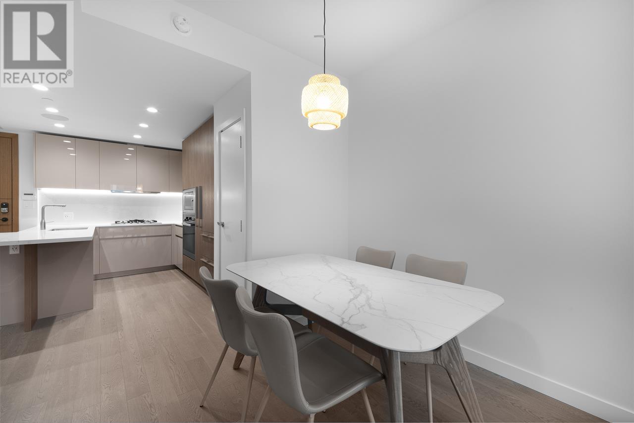 Listing Picture 12 of 37 : 504 6811 PEARSON WAY, Richmond / 烈治文 - 魯藝地產 Yvonne Lu Group - MLS Medallion Club Member