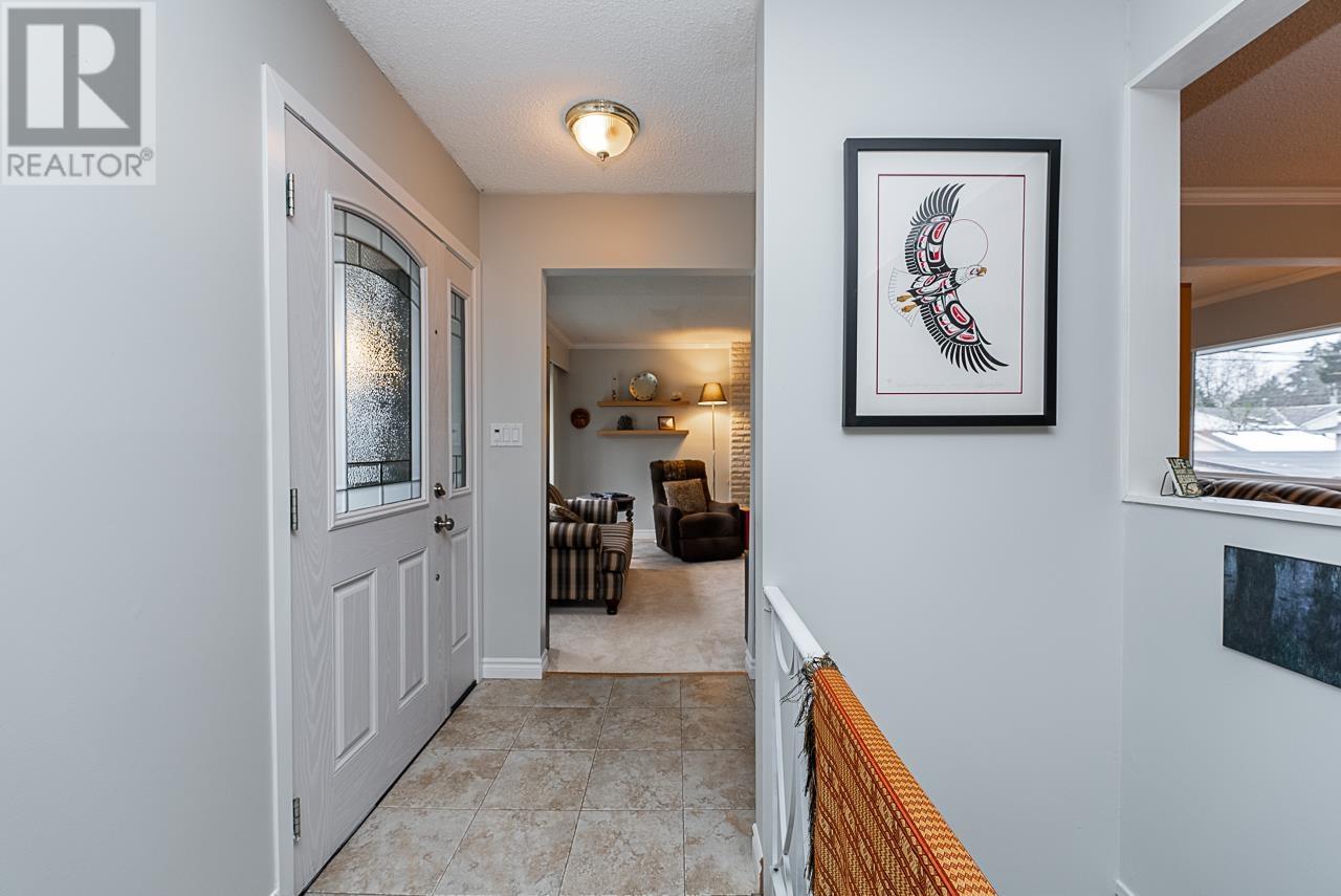 8441 11th Avenue, Burnaby, British Columbia  V3N 2P5 - Photo 4 - R2968431